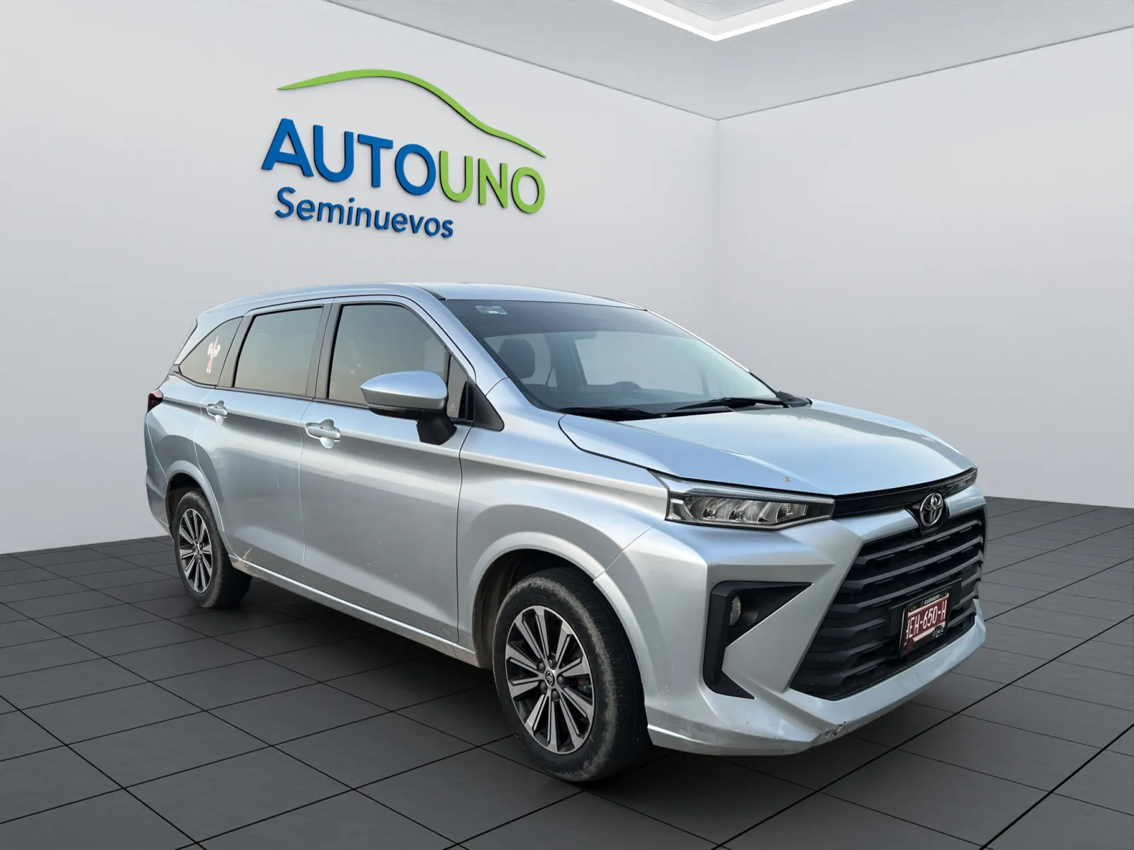 Avanza Minivan