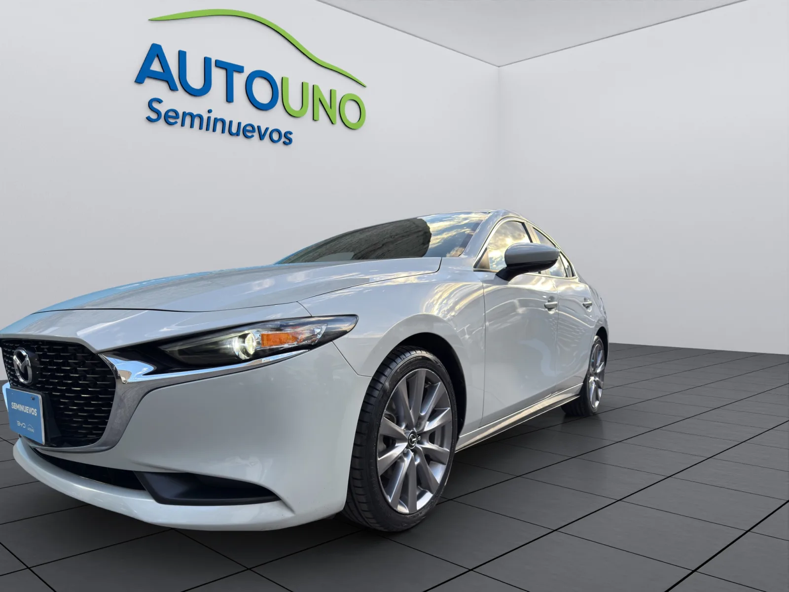 3 Sedan