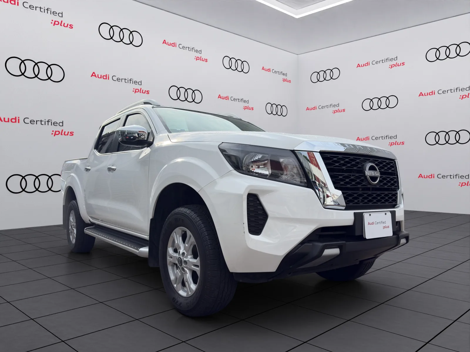 Frontier y NP 300 Frontier Pick-Up